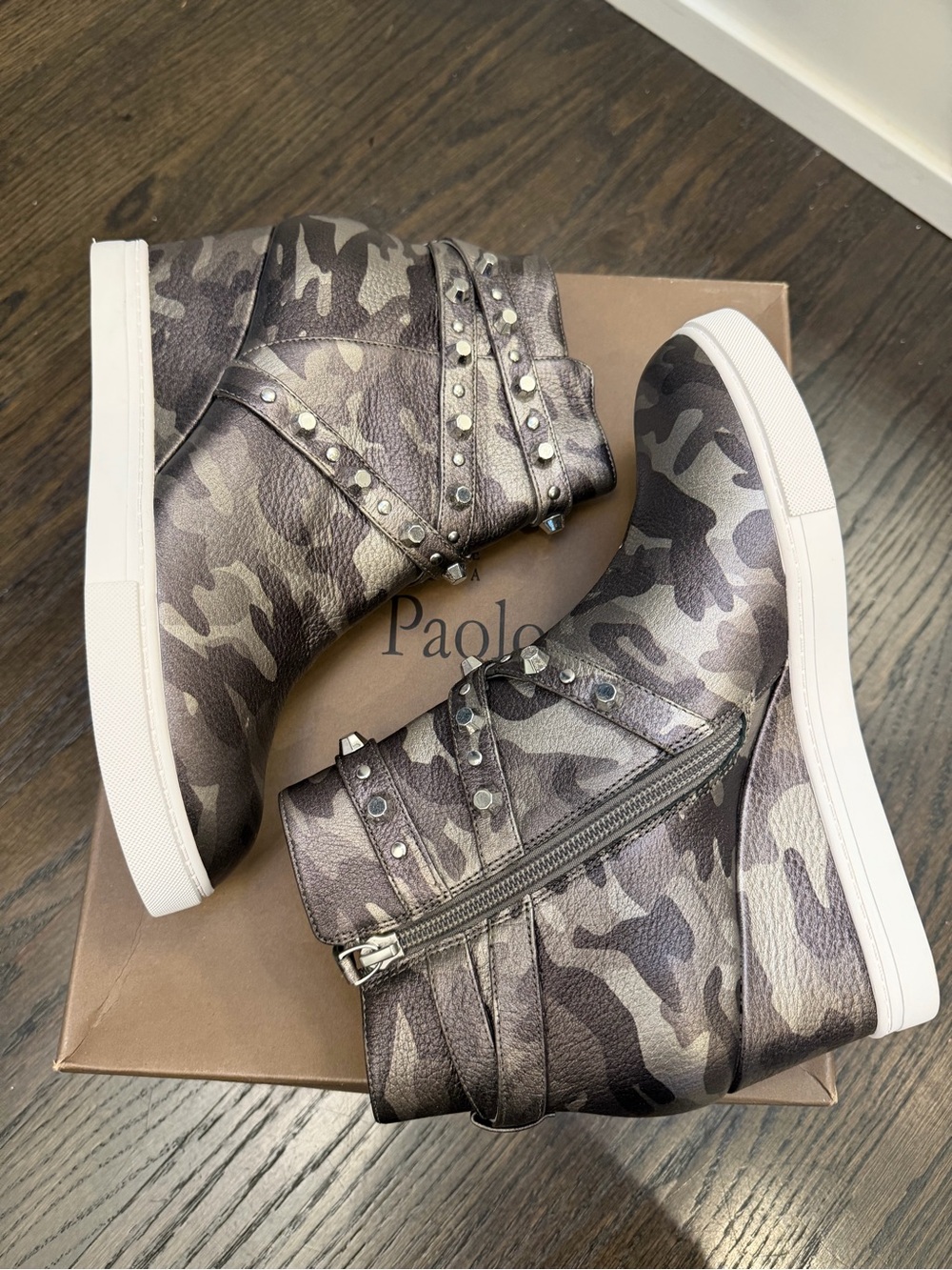 Paolo Women’s Fallon Studded Metallic Gray Camo High-Top Sneakers Size 8.5